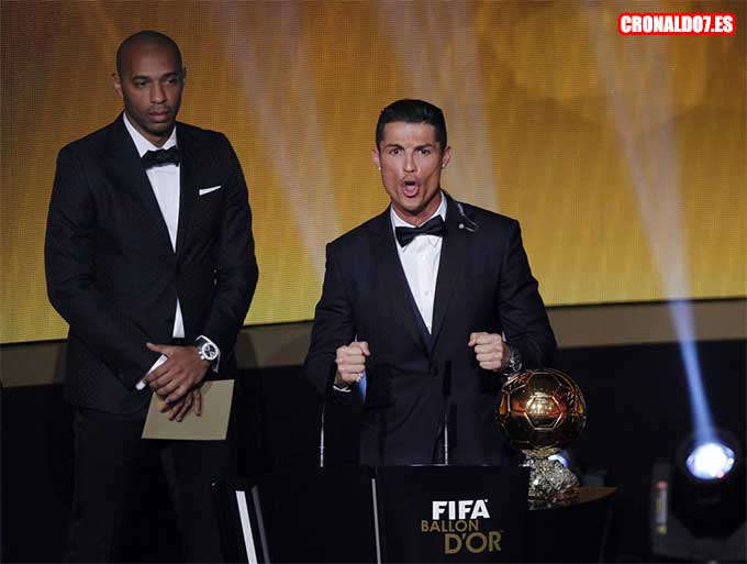 Cristiano Ronaldo recoge el Balón de Oro
