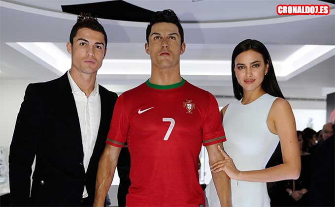Cristiano Ronaldo e Irina Shayk en el museo en Madeira