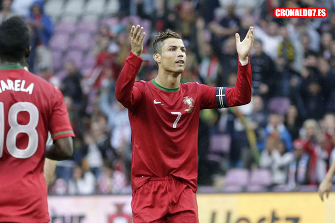 Cristiano Ronaldo no juega por sanción