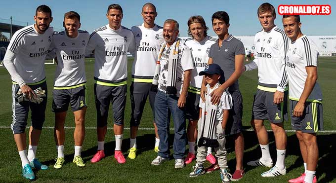 Cristiano Ronaldo y sus compañeros reciben a los refugiados sirios