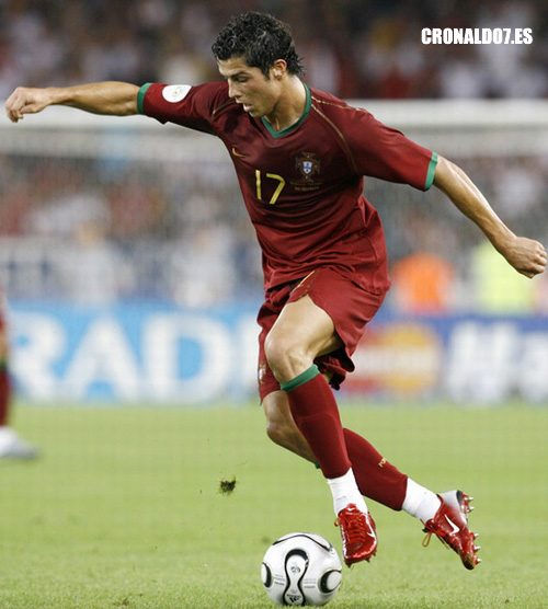 Cristiano Ronaldo jugando con Portugal