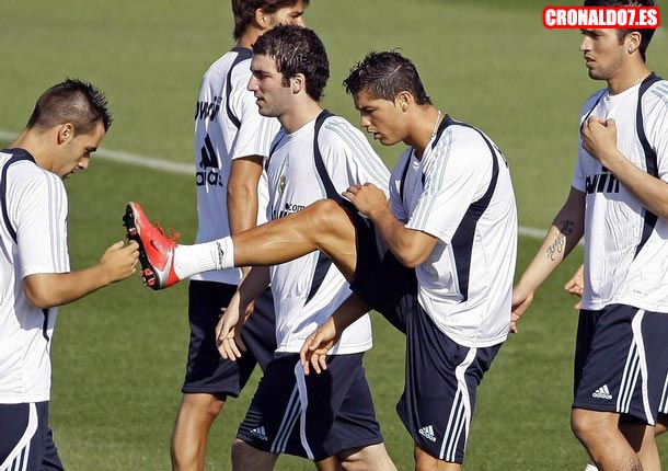 Cristiano Ronaldo durante un entrenamiento con el Real Madrid