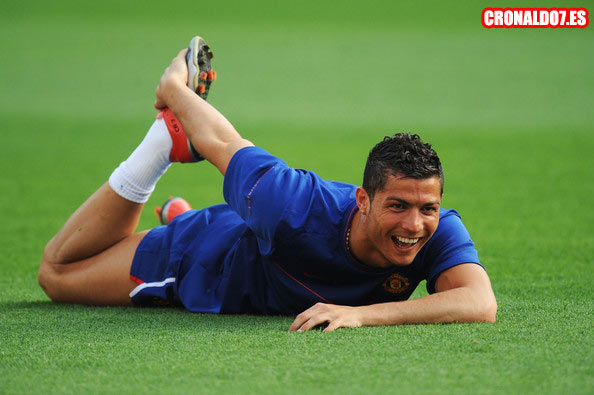 Cristiano Ronaldo sonriente
