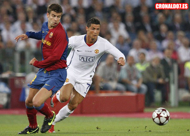 Cristiano Ronaldo contra el Barcelona en la final de la Copa de Europa