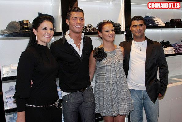 Cristiano Ronaldo con su familia