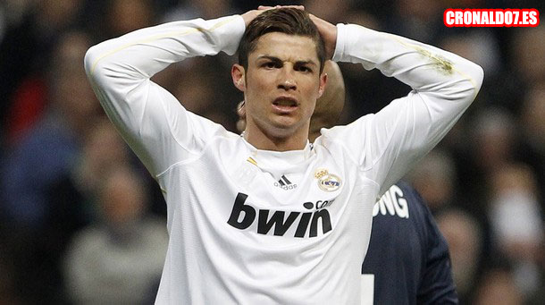 Cristiano Ronaldo se lamenta