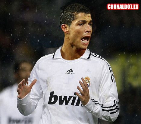 Cristiano Ronaldo en un montaje con la camiseta del Real Madrid
