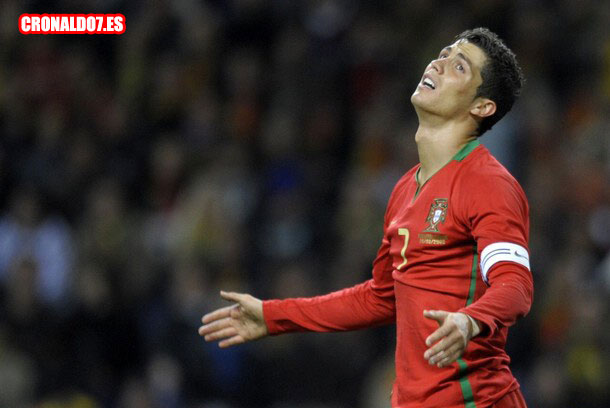 Cristiano Ronaldo lamentándose tras el empate