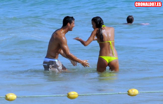 Cristiano Ronaldo e Irina en las playas de Portugal