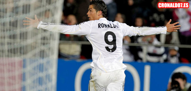Cristiano Ronaldo celebrando uno de sus goles ante el Mallorca