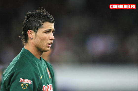Cristiano Ronaldo en un entrenamiento de Portugal
