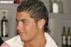 Cristiano Ronaldo de perfil